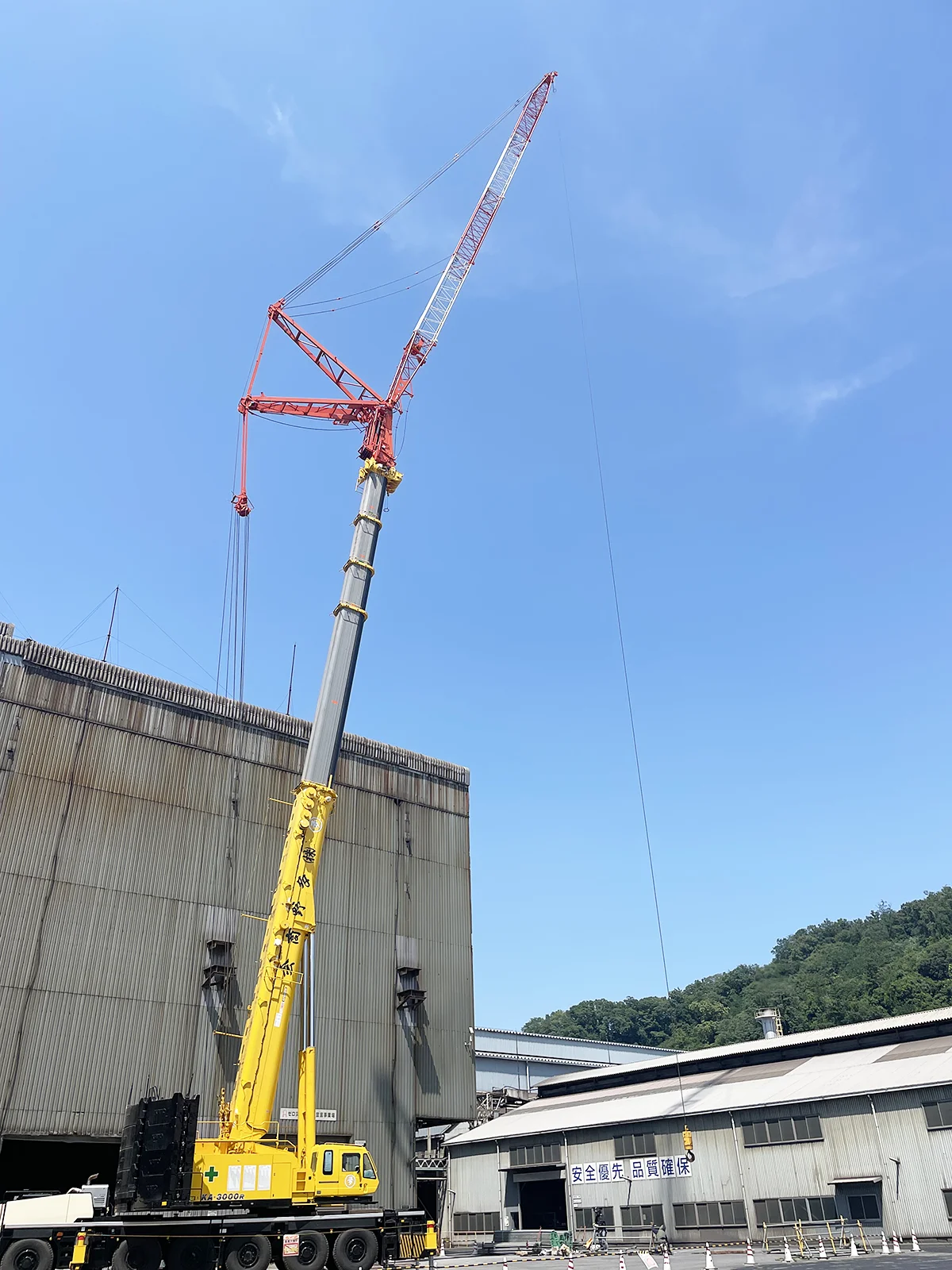 オールテレーンクレーン